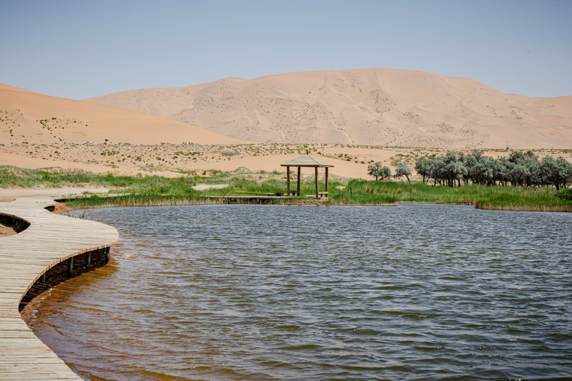 Qixing Lake Desert Ecological Tourism Area